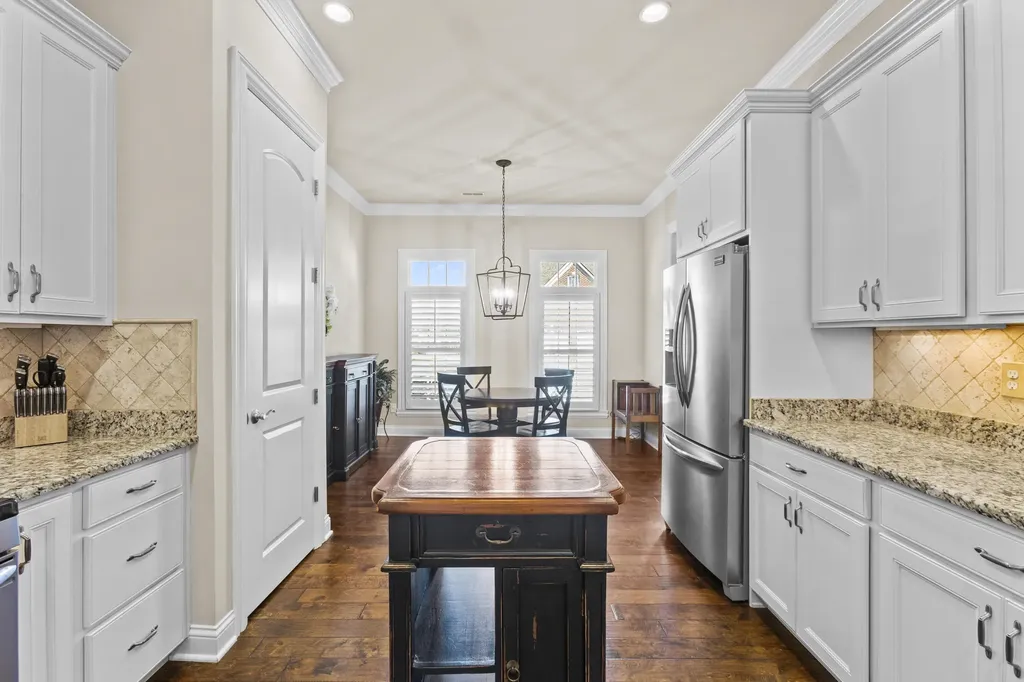 112 Somersly Place Lexington KY 40515
