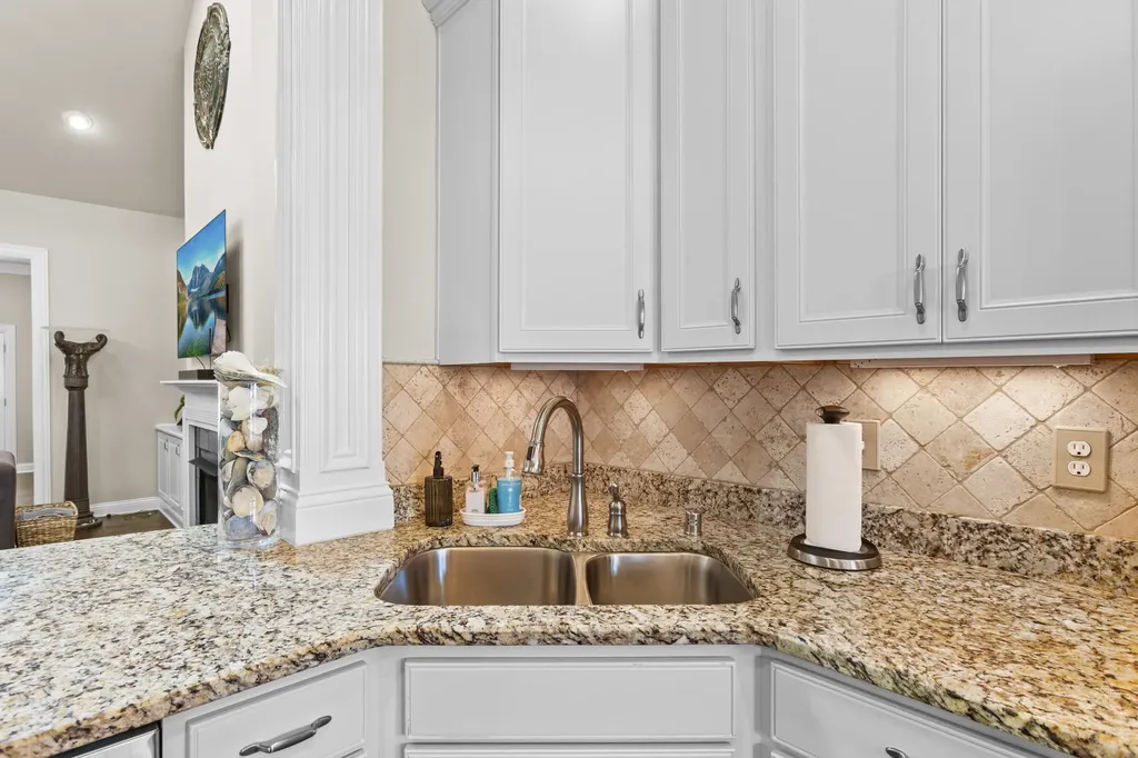 112 Somersly Place Lexington KY 40515