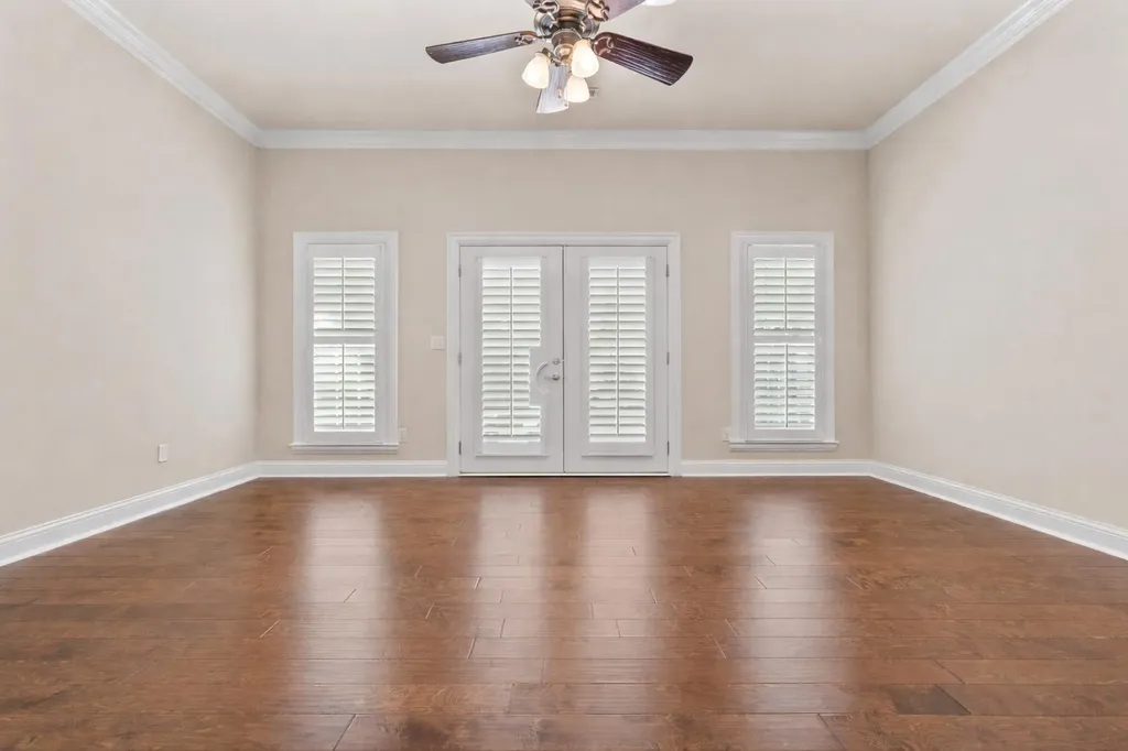 112 Somersly Place Lexington KY 40515