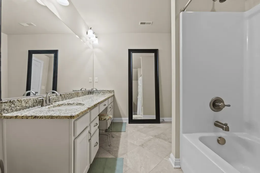 112 Somersly Place Lexington KY 40515