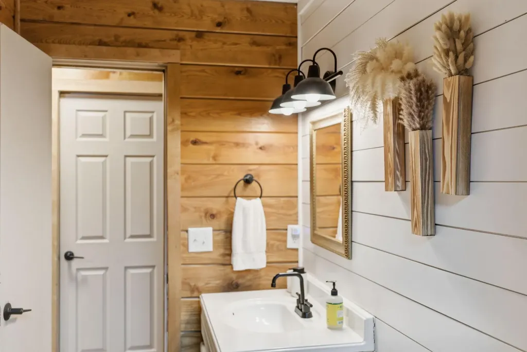 240 Robbie Ridge Road Stanton KY 40380