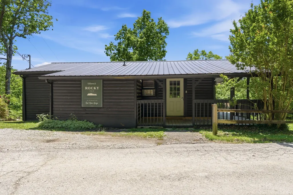 240 Robbie Ridge Road Stanton KY 40380
