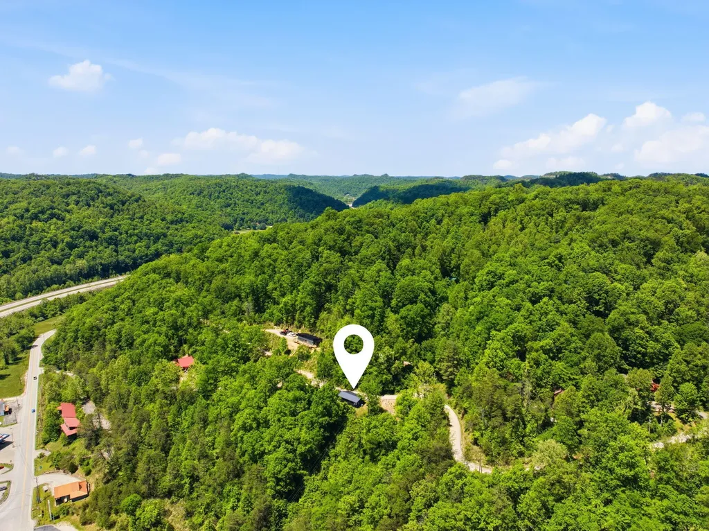 240 Robbie Ridge Road Stanton KY 40380