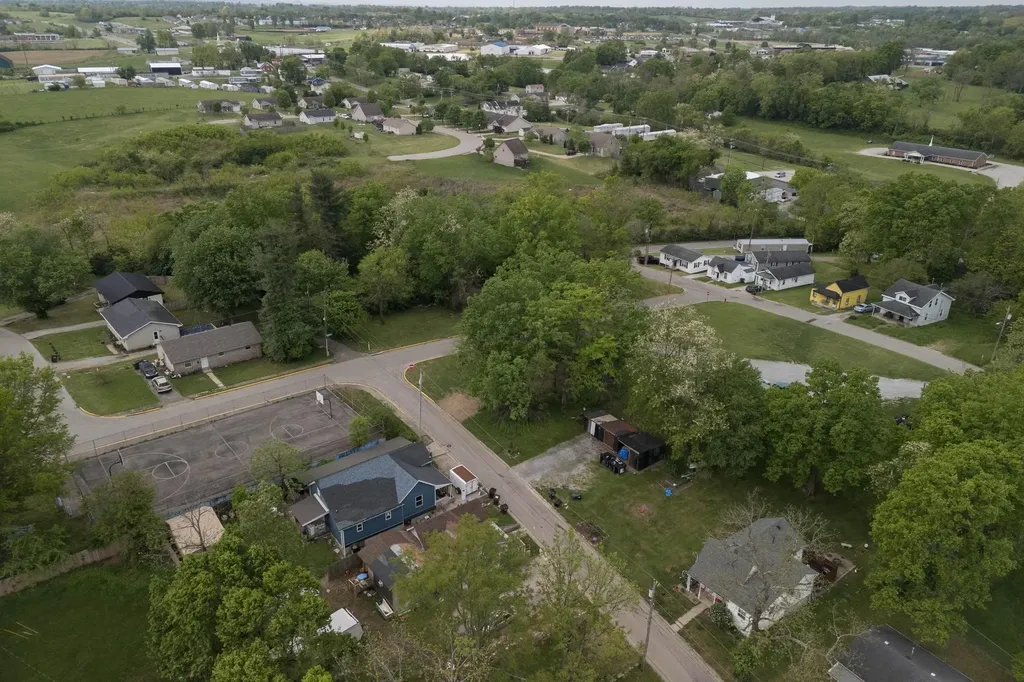 300 Mackie Street Mt Sterling KY 40353