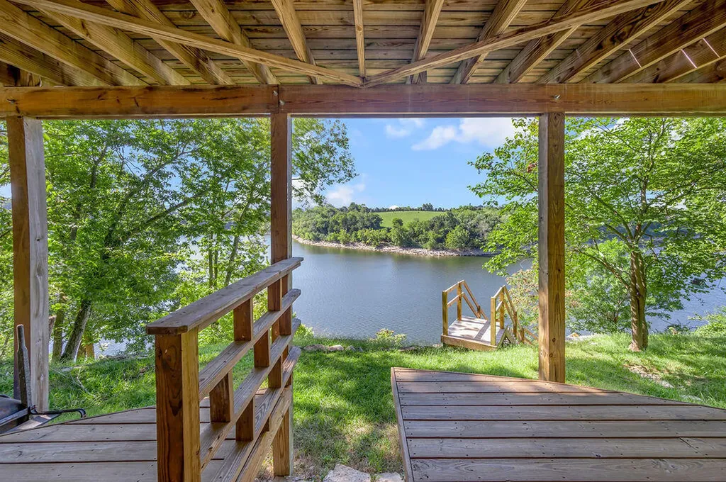 1516 Paradise Camp Road Harrodsburg KY 40330