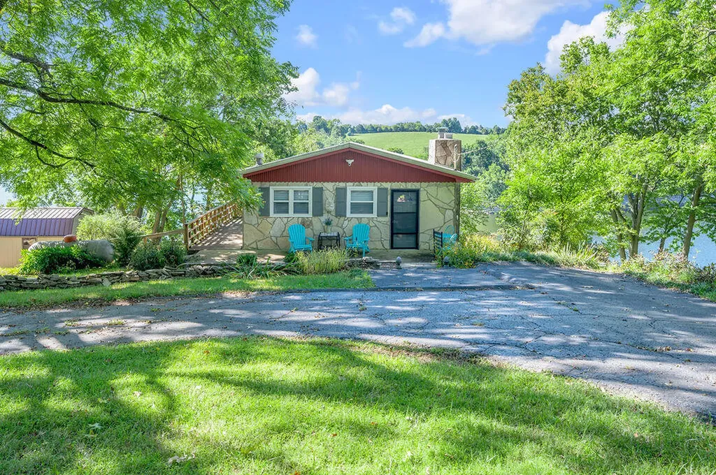 1516 Paradise Camp Road Harrodsburg KY 40330