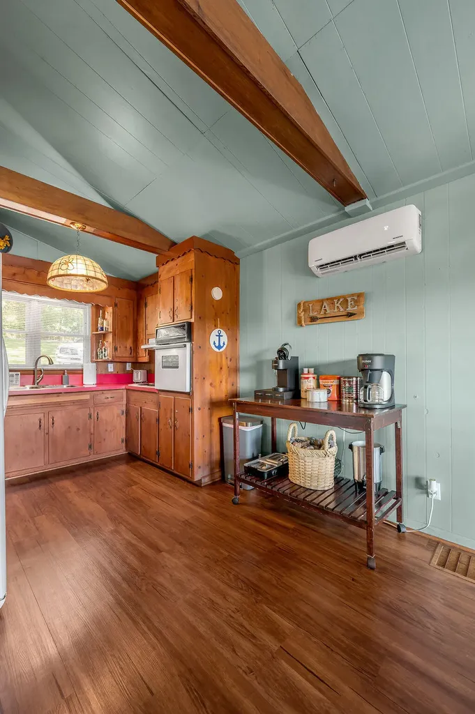 1516 Paradise Camp Road Harrodsburg KY 40330