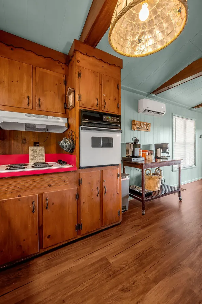 1516 Paradise Camp Road Harrodsburg KY 40330