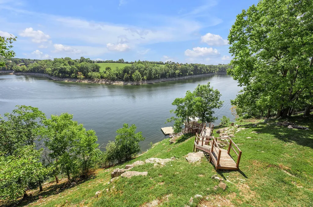 1516 Paradise Camp Road Harrodsburg KY 40330