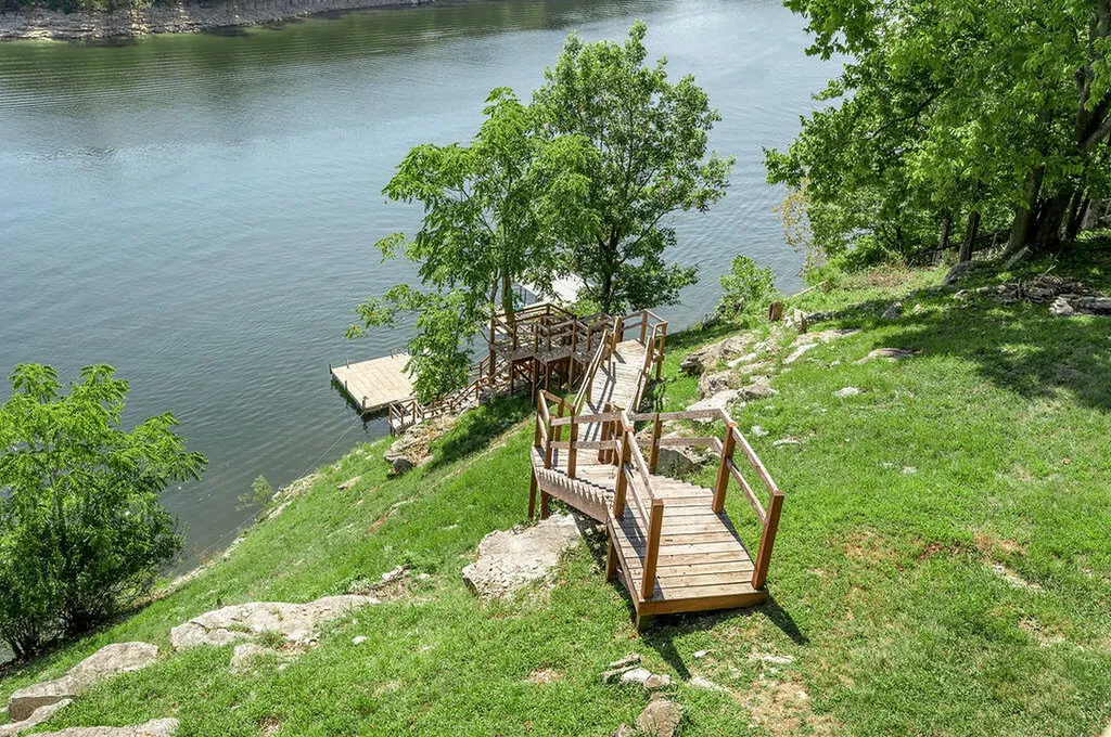 1516 Paradise Camp Road Harrodsburg KY 40330