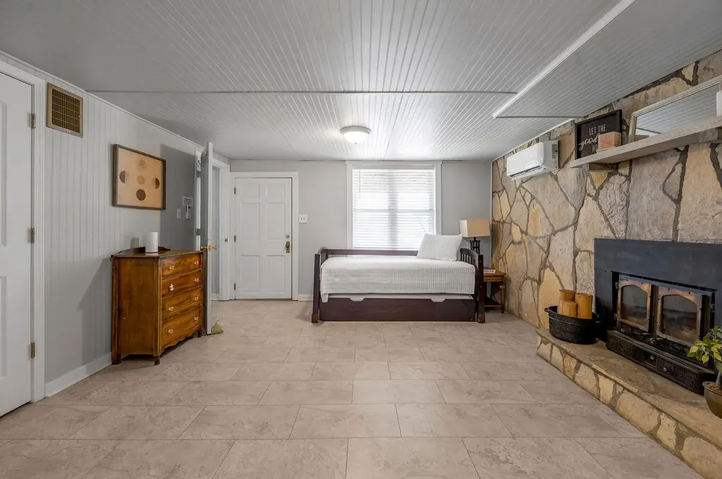 1516 Paradise Camp Road Harrodsburg KY 40330