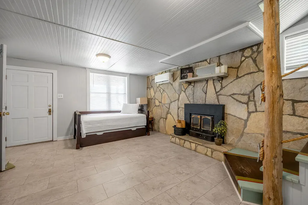 1516 Paradise Camp Road Harrodsburg KY 40330