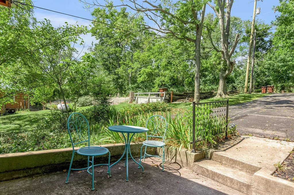 1516 Paradise Camp Road Harrodsburg KY 40330