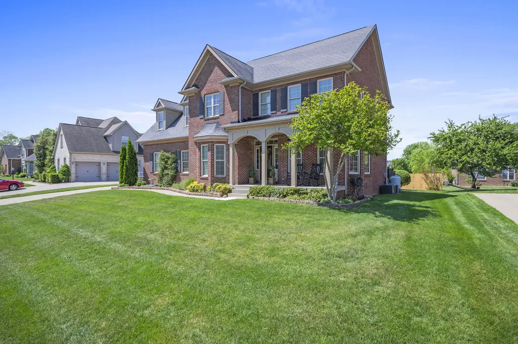 208 Maplewood Drive Georgetown KY 40324