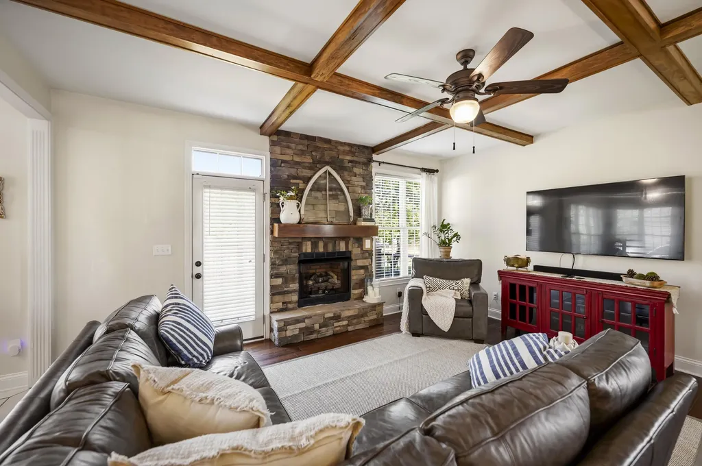 208 Maplewood Drive Georgetown KY 40324