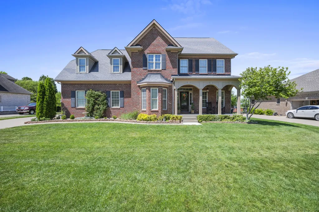 208 Maplewood Drive Georgetown KY 40324