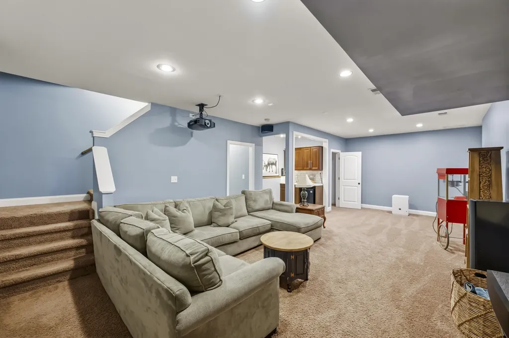 208 Maplewood Drive Georgetown KY 40324