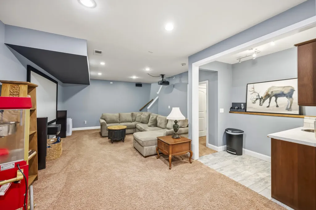 208 Maplewood Drive Georgetown KY 40324