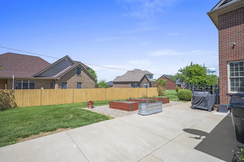208 Maplewood Drive Georgetown KY 40324