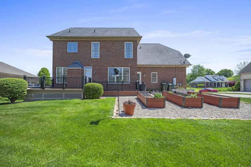 208 Maplewood Drive Georgetown KY 40324