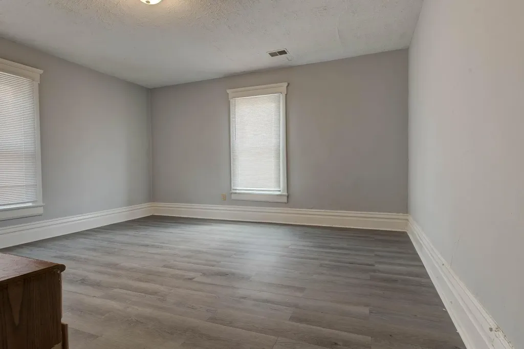 148 W Lexington Avenue Winchester KY 40391