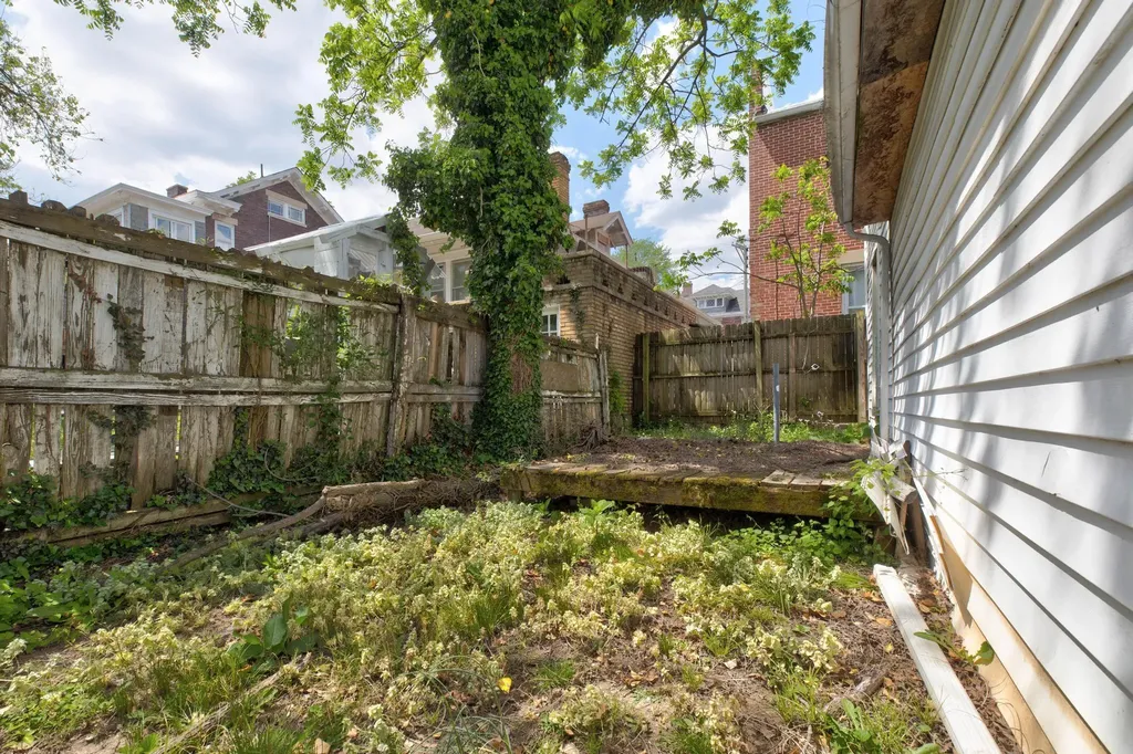 148 W Lexington Avenue Winchester KY 40391