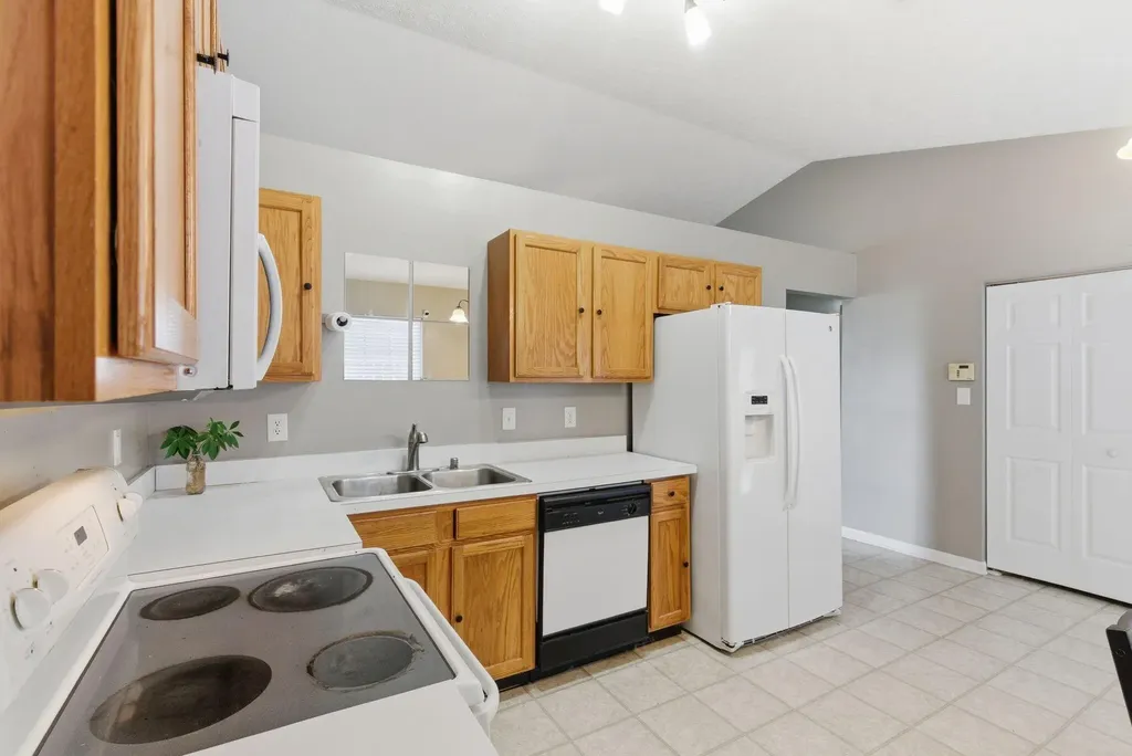 2137 Curtiswood Drive Lexington KY 40505