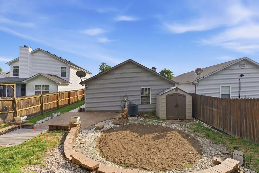 2137 Curtiswood Drive Lexington KY 40505