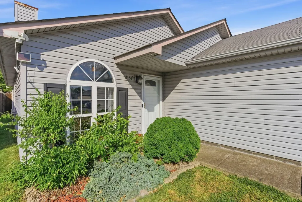 2137 Curtiswood Drive Lexington KY 40505