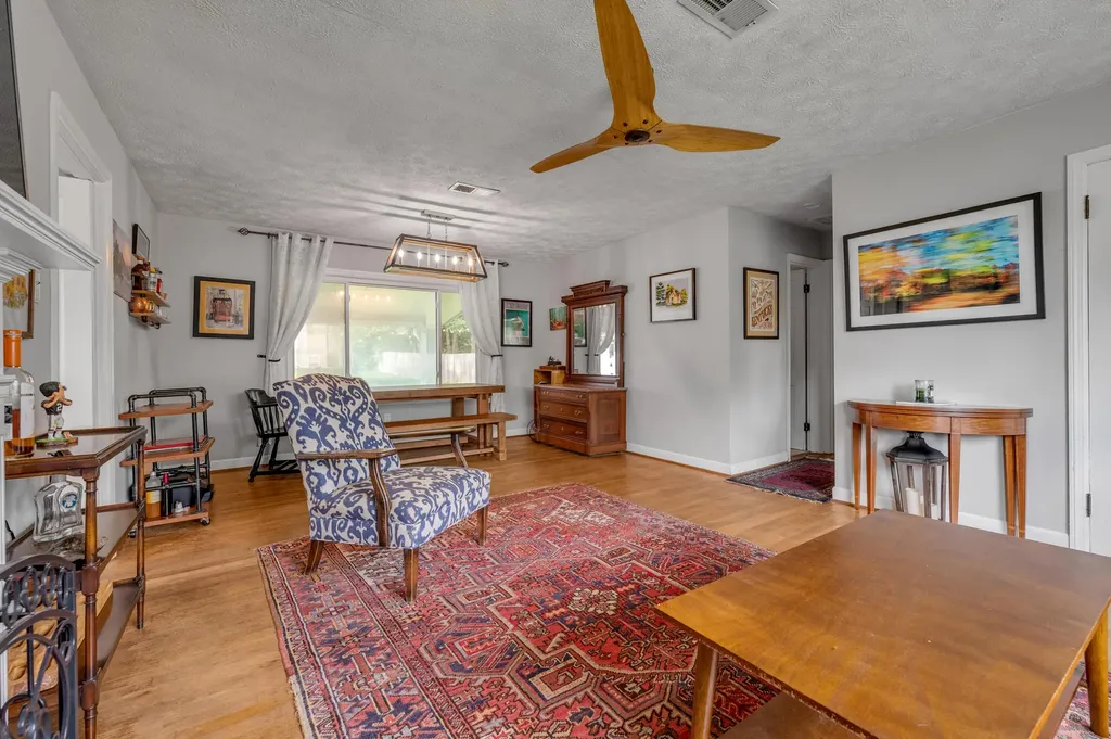 602 Longview Drive Lexington KY 40503