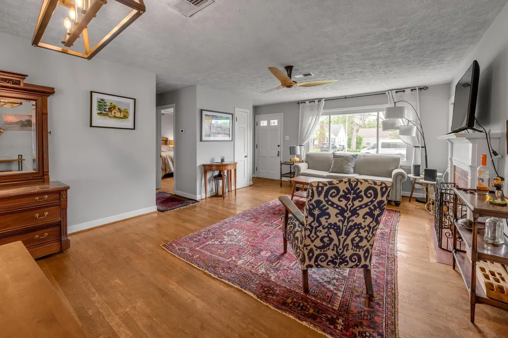 602 Longview Drive Lexington KY 40503
