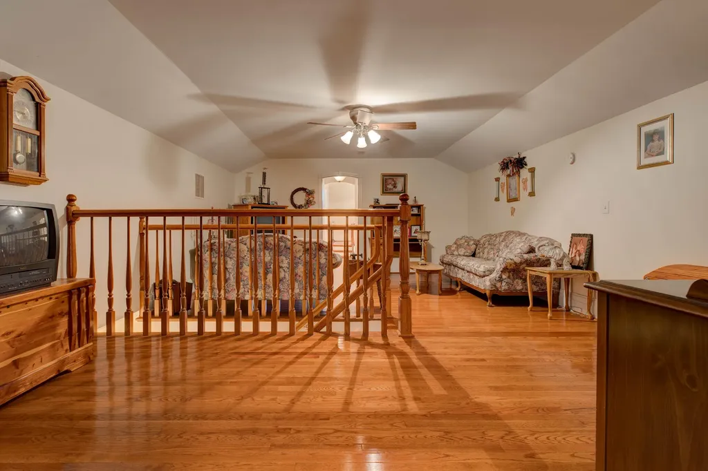 1332 Paris Road Mt Sterling KY 40353