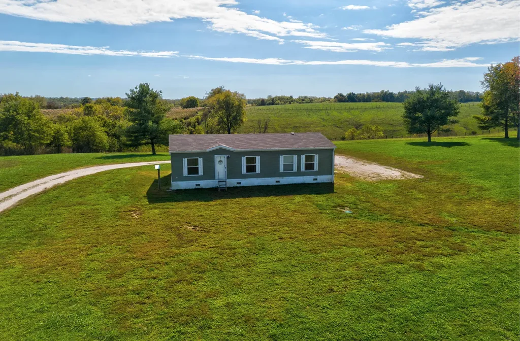 1332 Paris Road Mt Sterling KY 40353