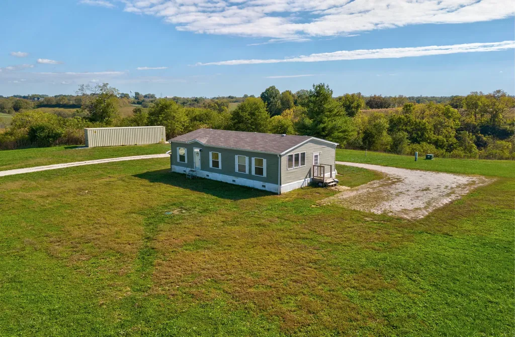 1332 Paris Road Mt Sterling KY 40353