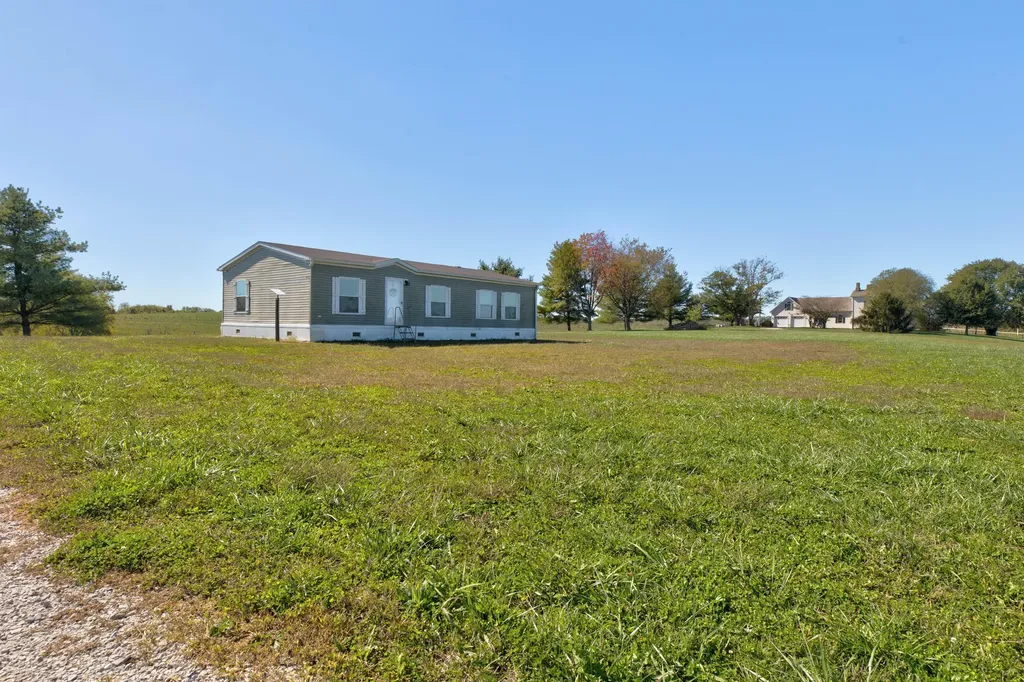 1332 Paris Road Mt Sterling KY 40353