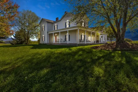 1332 Paris Road Mt Sterling KY 40353