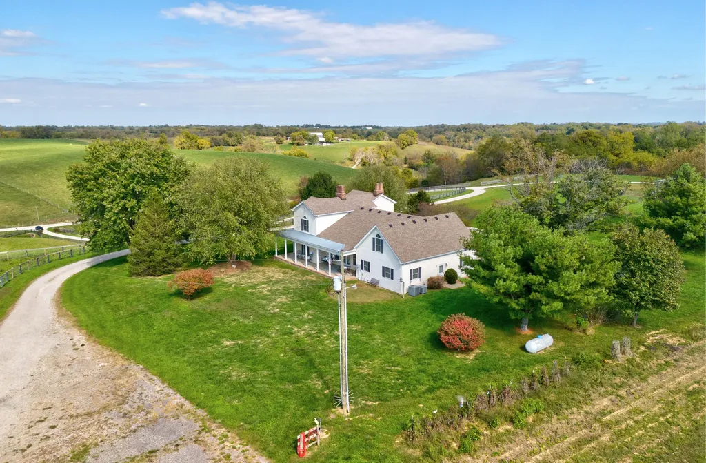 1332 Paris Road Mt Sterling KY 40353