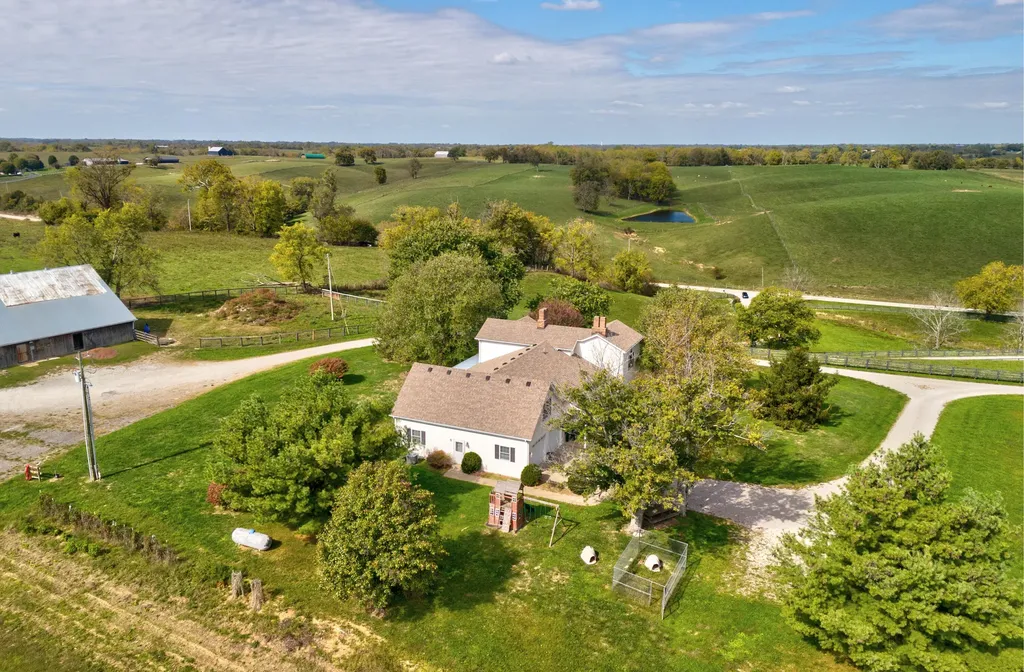 1332 Paris Road Mt Sterling KY 40353
