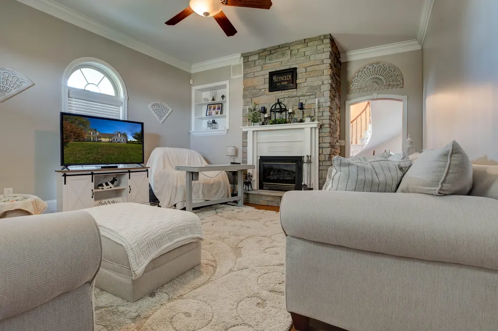 1332 Paris Road Mt Sterling KY 40353