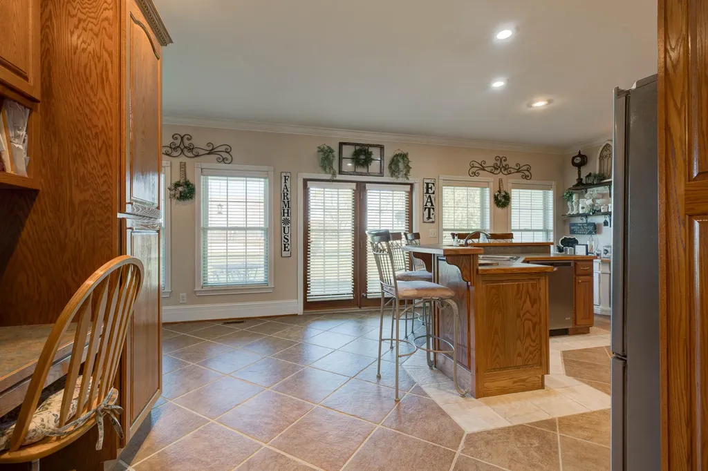 1332 Paris Road Mt Sterling KY 40353