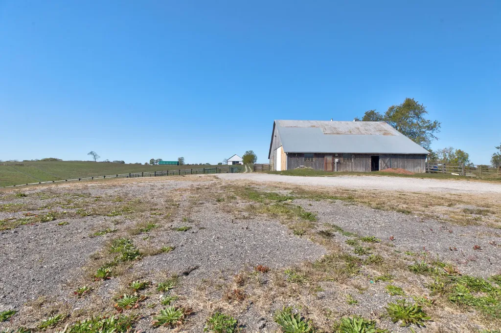 1332 Paris Road Mt Sterling KY 40353