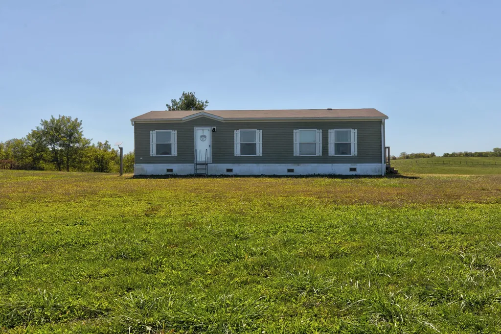 1332 Paris Road Mt Sterling KY 40353