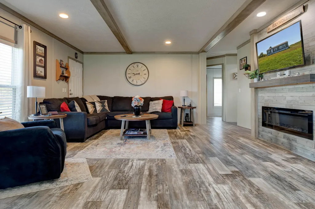 1332 Paris Road Mt Sterling KY 40353