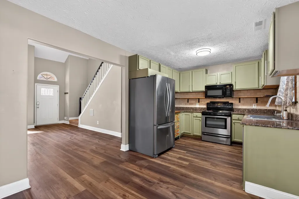 141 Leatherwood Lane Lexington KY 40511