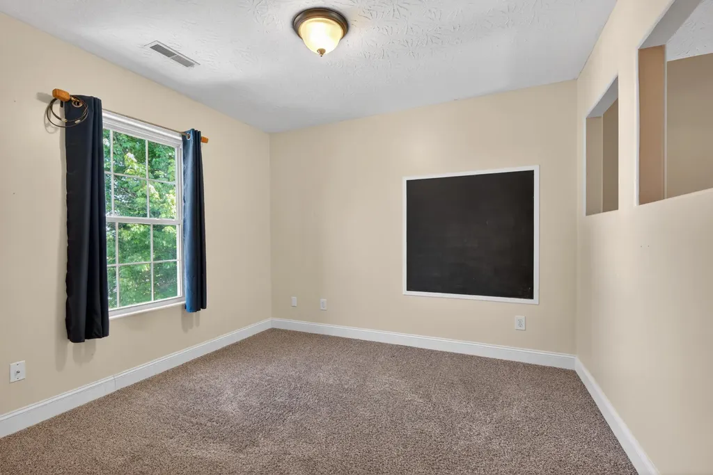 141 Leatherwood Lane Lexington KY 40511