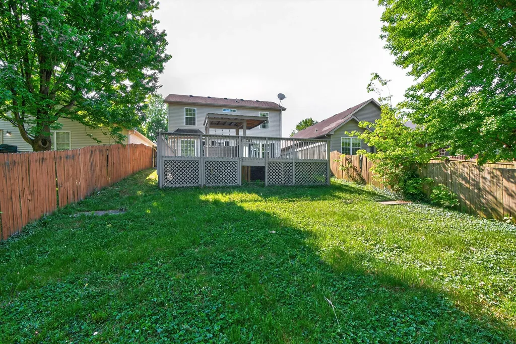 141 Leatherwood Lane Lexington KY 40511