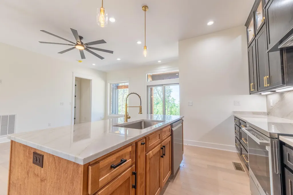 31 Knights Lane Somerset KY 42503