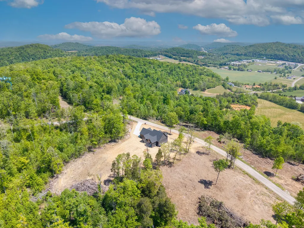 31 Knights Lane Somerset KY 42503