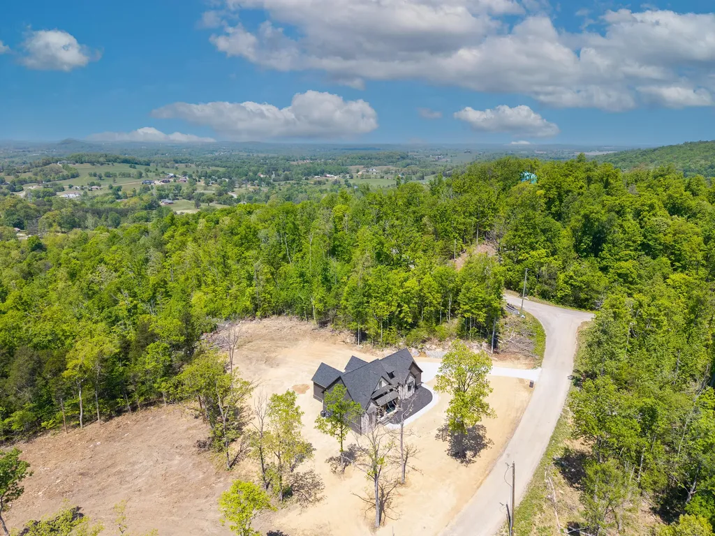 31 Knights Lane Somerset KY 42503