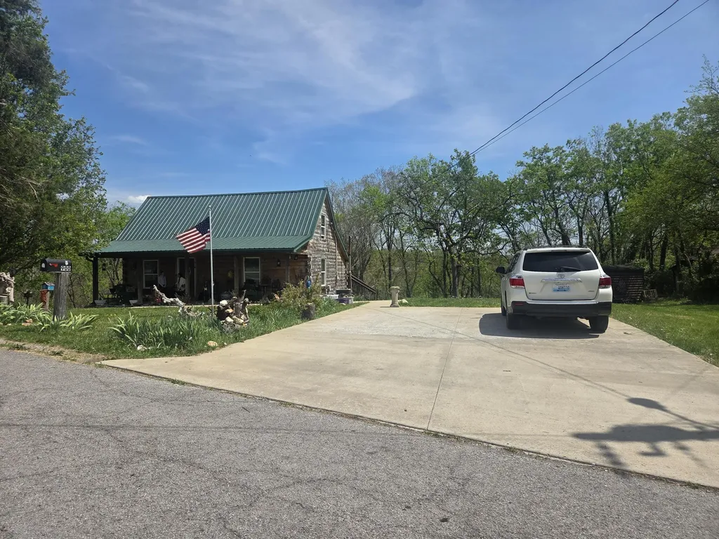 900 Wells Landing Road Danville KY 40422